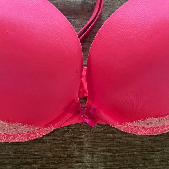 Victoria's Secret Very Sexy Push Up Bra - Picture 3 of 6